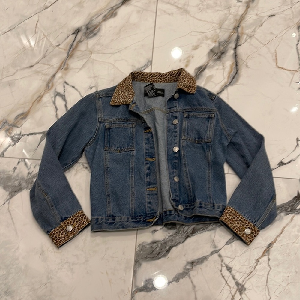 Jean jacket with leopard collar and cuffs extra small- small